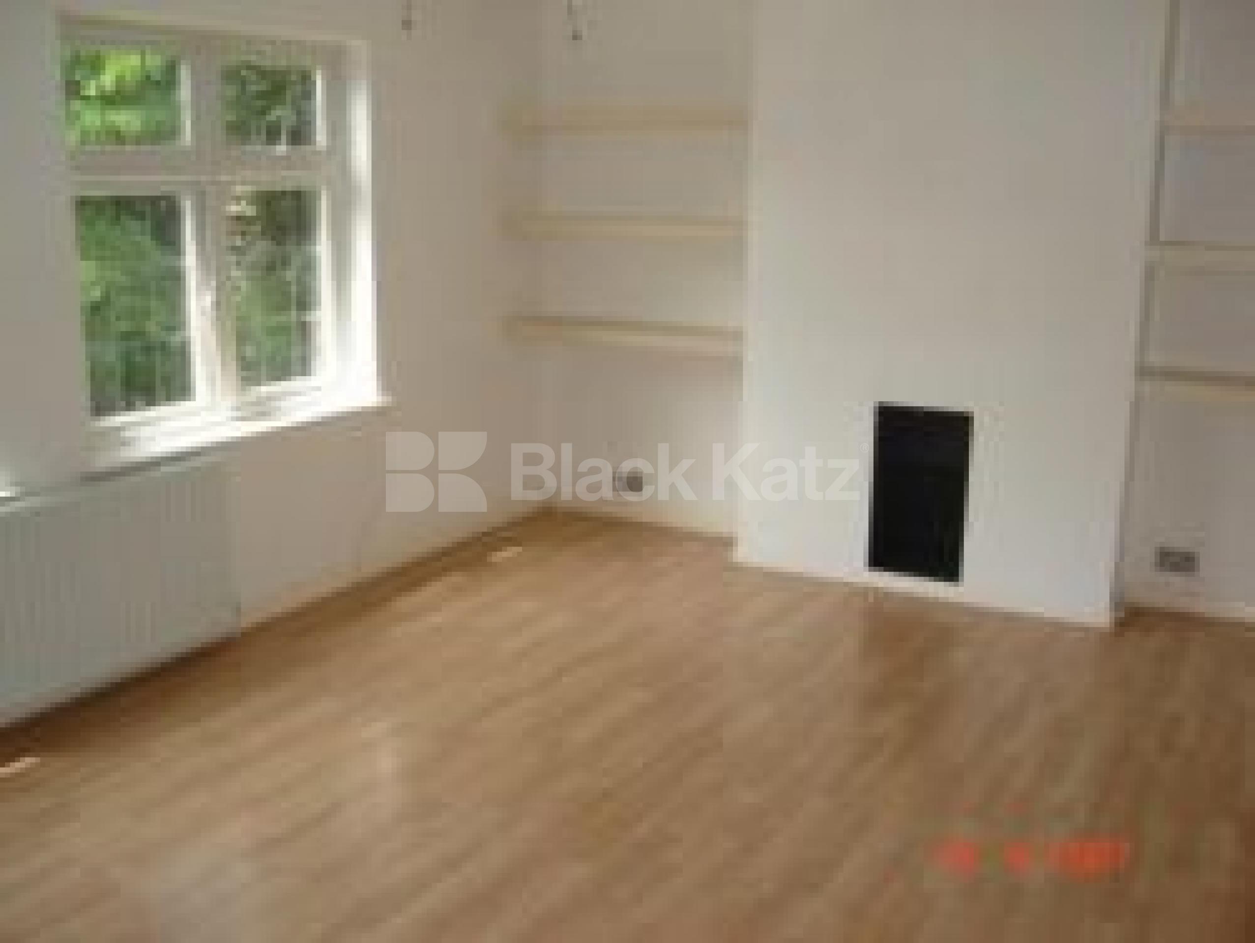 			A MUST SEE!!!, 2 Bedroom, 1 bath, 1 reception Flat			 East End Road, FINCHLEY CENTRAL N3 n3